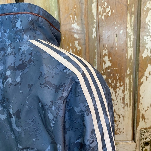 Adidas “Primeblue” Windbreaker Legacy Blue Jacket - Picture 6 of 11